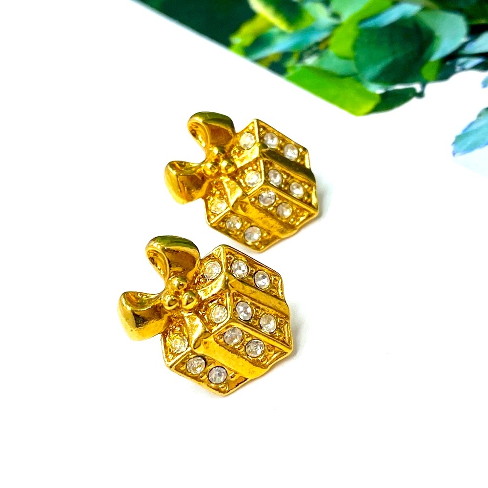 Vtg Avon presents 🎁 crystal gold-t post earrings